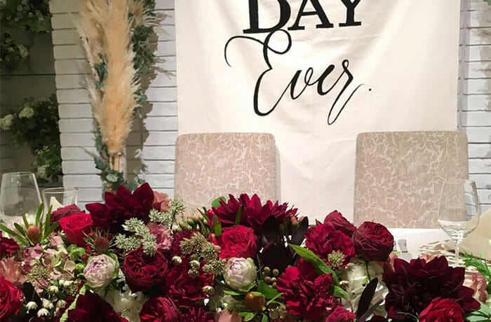 【お客様の声】ゴールドがテーブルレイアウトに映える席札