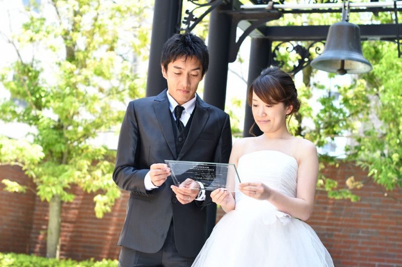 クリアなガラス結婚証明書「ヴェール」