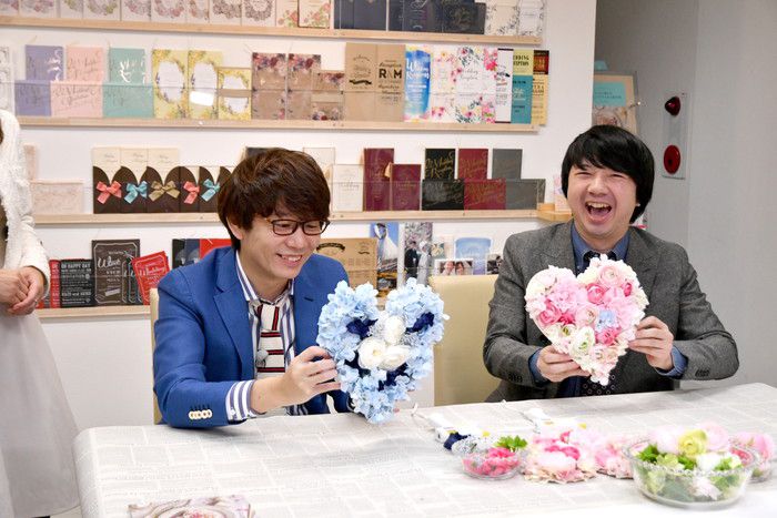 芸人の三四郎さんも涙ウルウル！？お花のメッセージボードの使い方