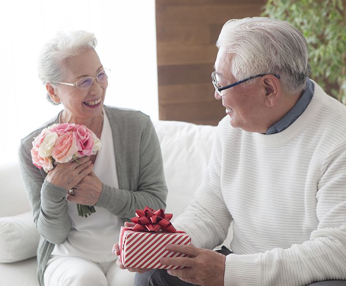 祖父母への喜ばれる内祝い〈結婚〉〈出産〉