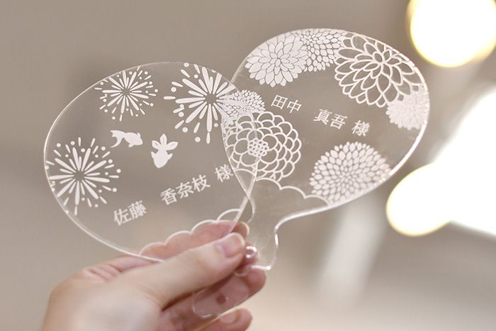 夏挙式に涼風を♪♪オリジナルうちわで爽やかな演出を♡