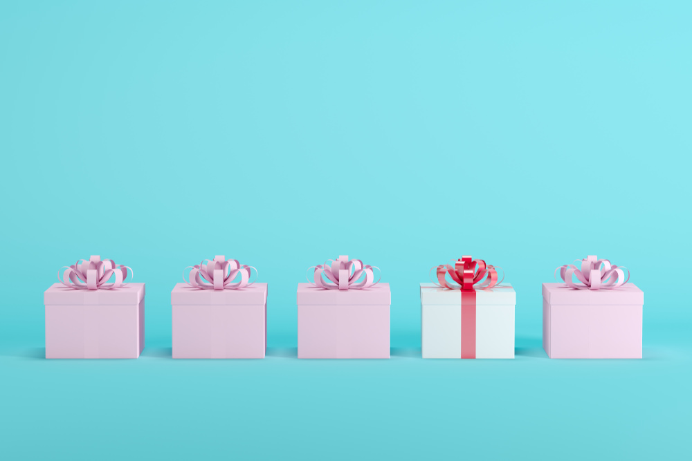 【ギモン解決！】顔合わせや入籍の際に両親へプレゼントを贈りたい！プレゼントに入れる日付ってみんなどうしてる？！