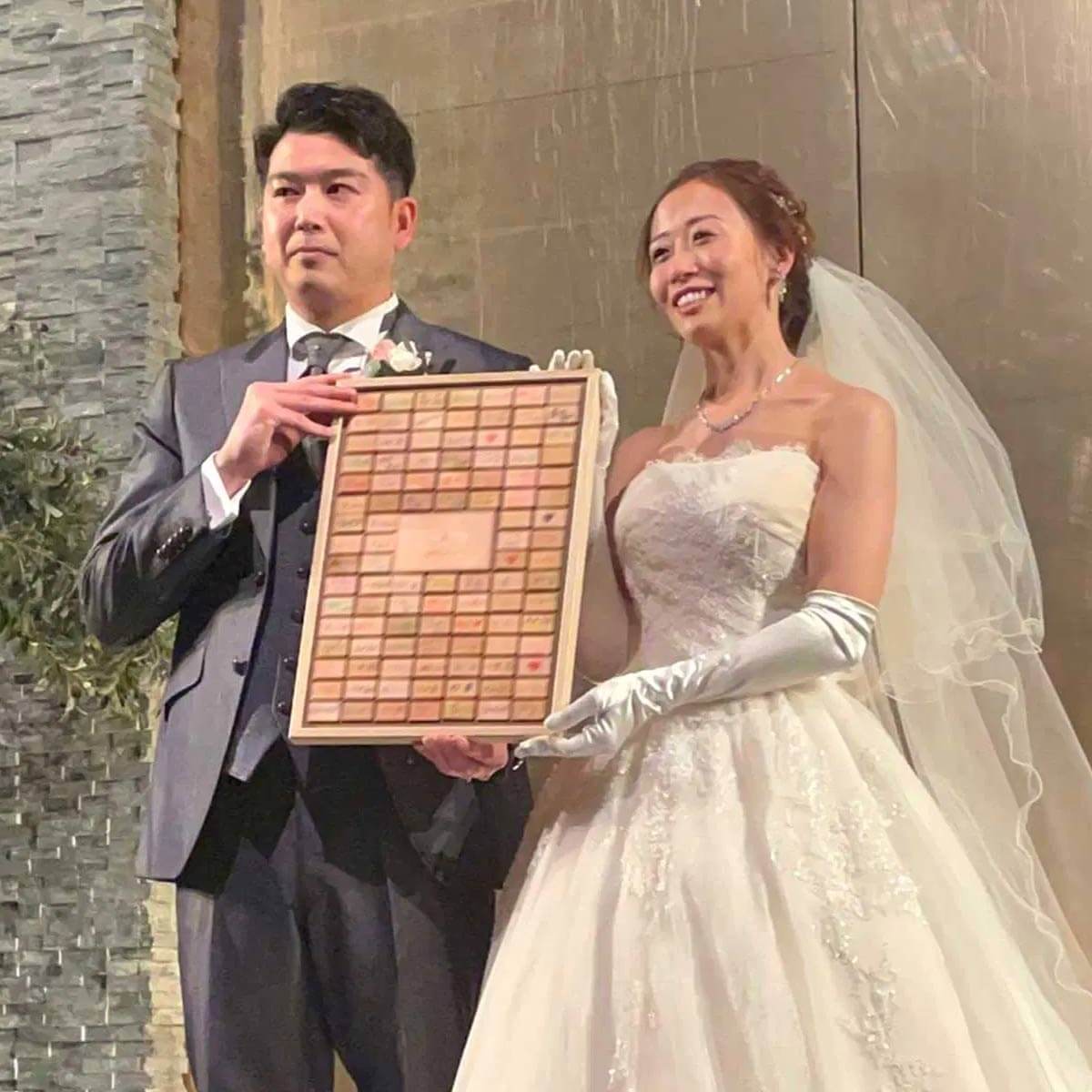 木製ピースのゲスト参加型結婚証明書
