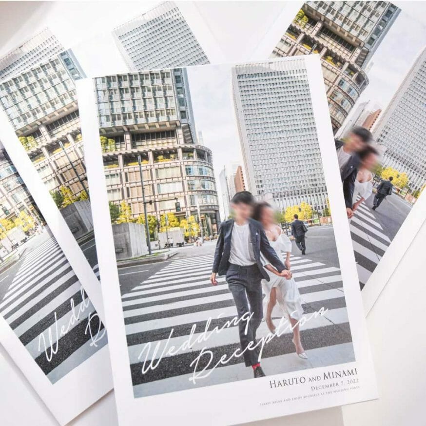 写真を大きく使った中綴じ冊子タイプ