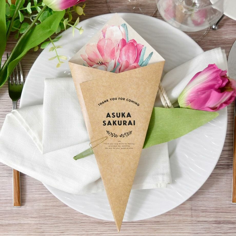 家族婚・少人数婚でもおすすめ！可愛さ最強の花束型席札メニュー表♪