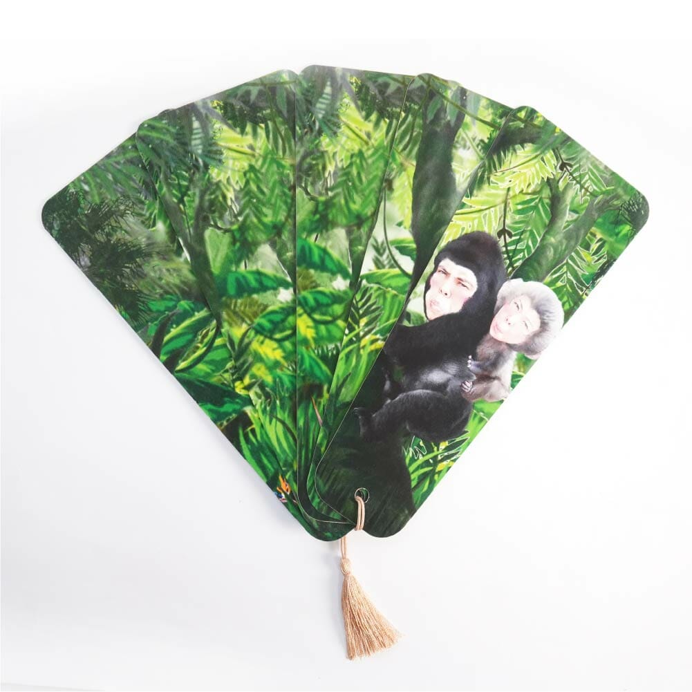 婚姻届けのデザインと一緒にした扇子型に開くプロフィールブック