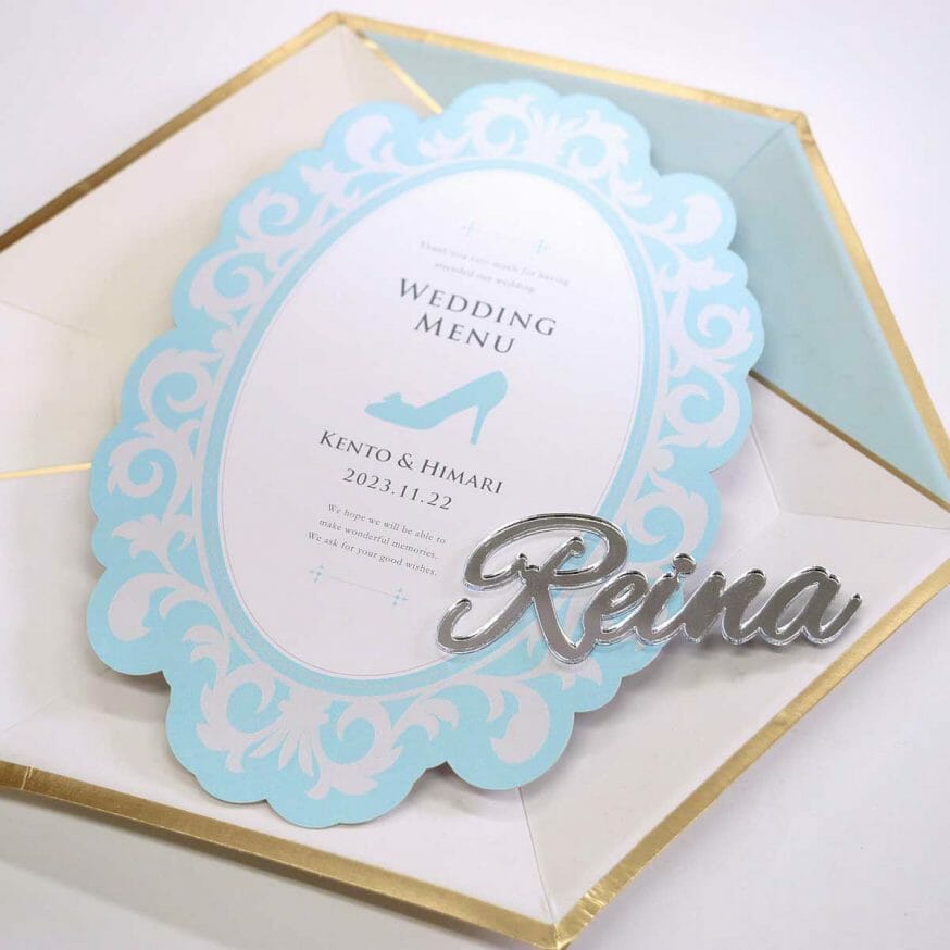 シルバーミラーのローマ字席札とも良く合うデザイン