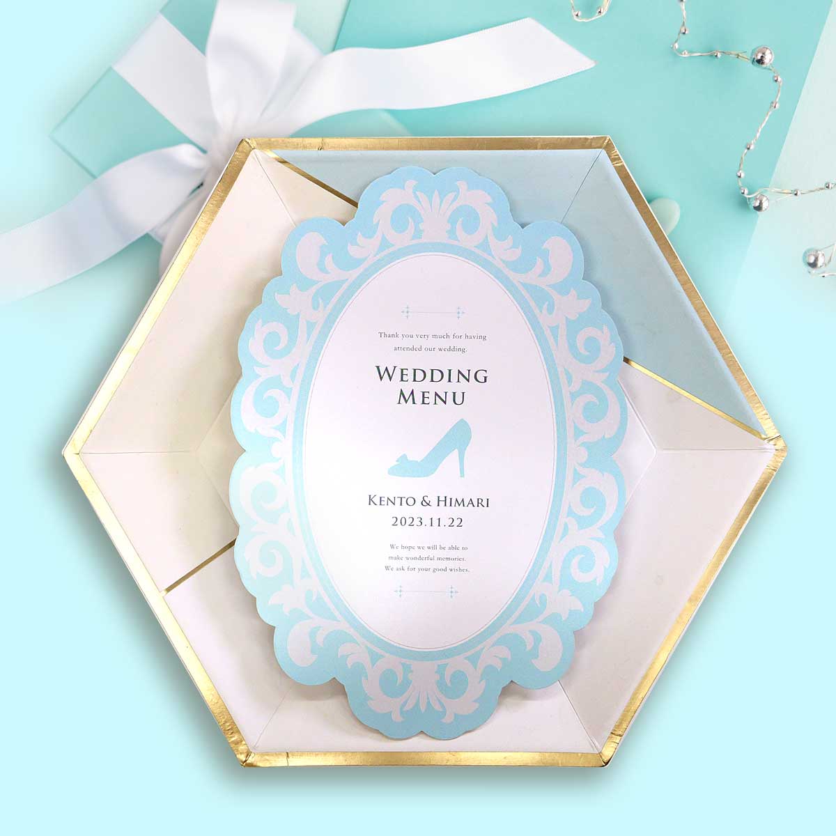 結婚式でシンデレラになりきれる！魔法の鏡のカタチが可愛いメニュー表