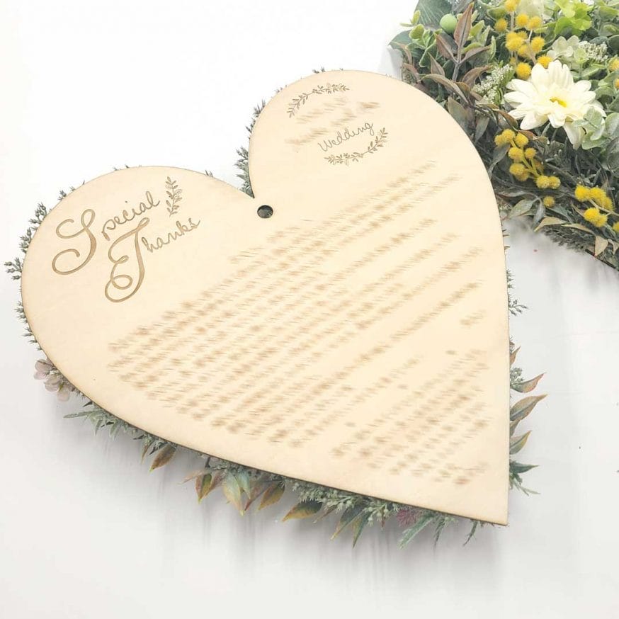 反対面には手書きお手紙をレーザー刻印しています。メッセージがびっしり！