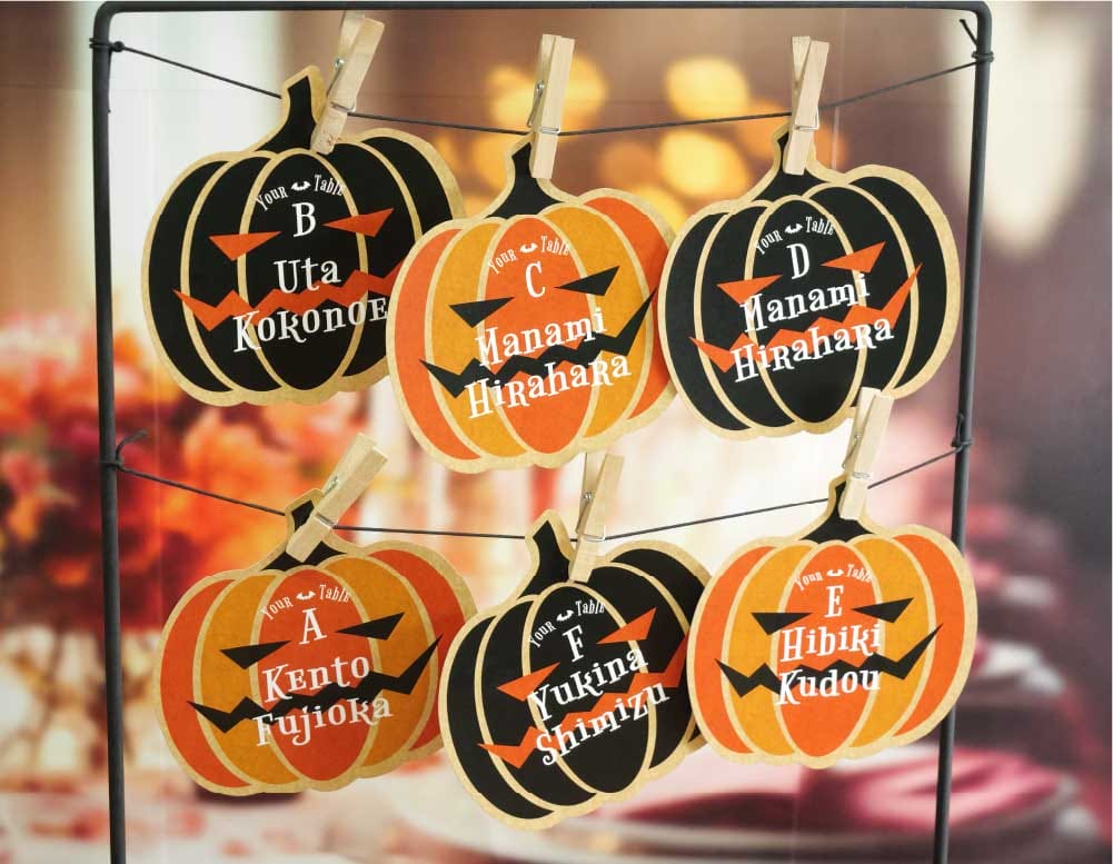【ハロウィン】挙式に！カボチャ型がユニークなエスコートカード