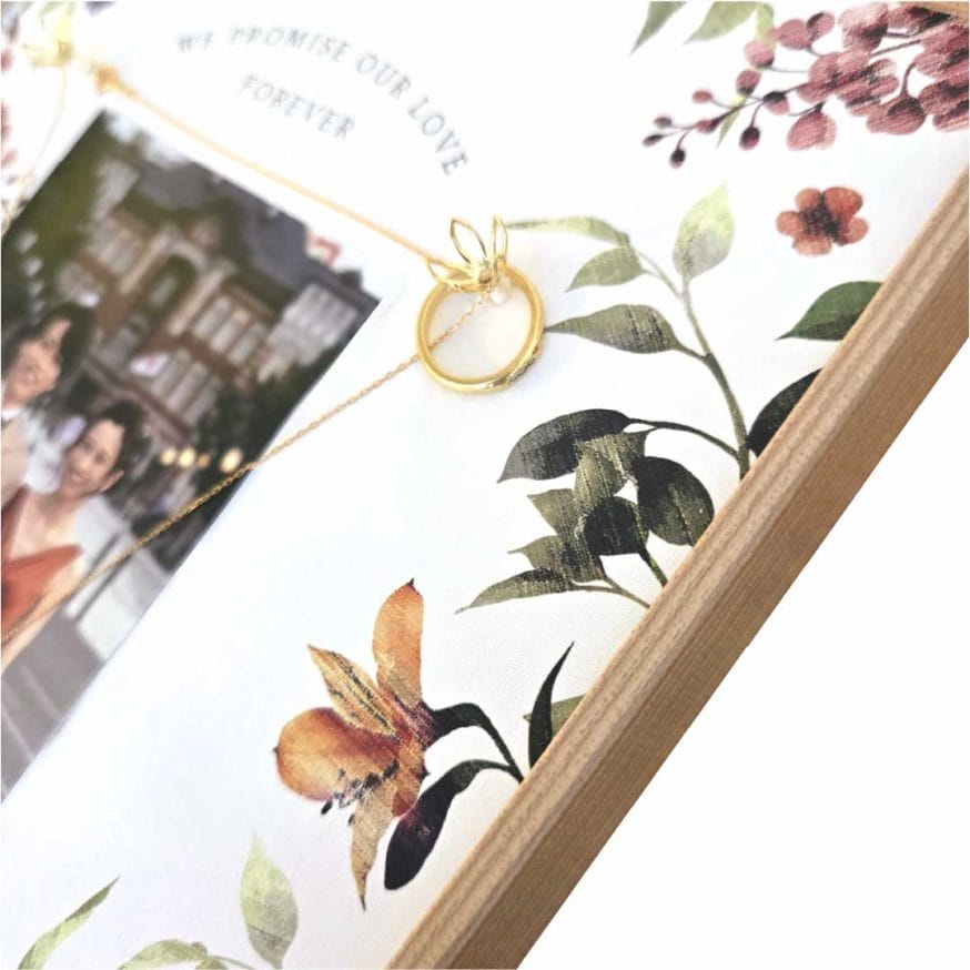 リングもネックレスどちらも飾れる