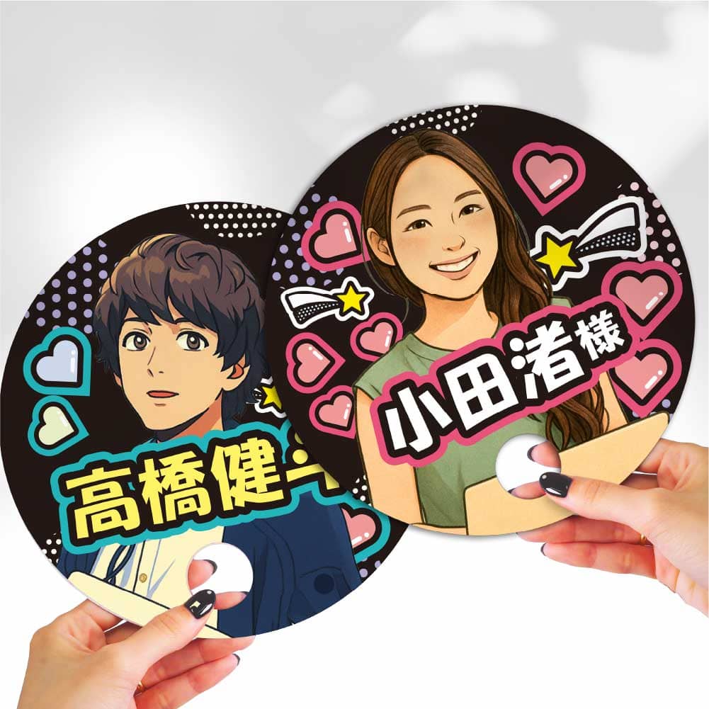 ゲストの似顔絵イラスト入りの結婚式のうちわ席札