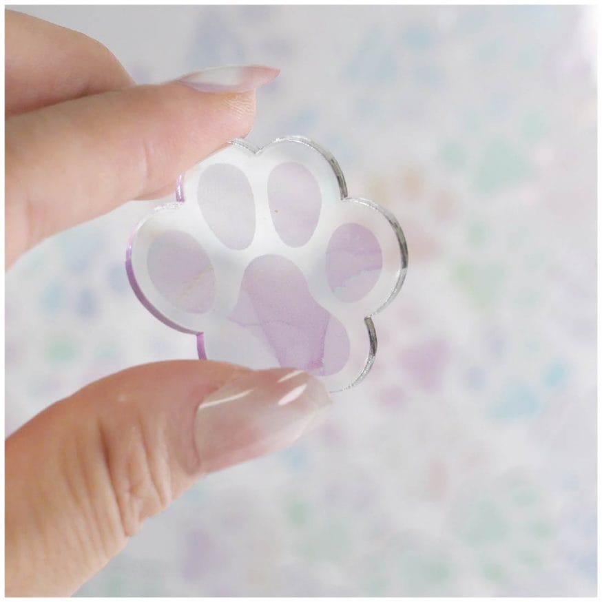 肉球型のアクリルピース