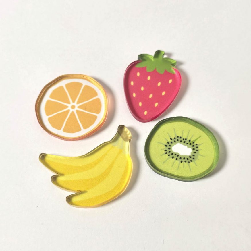 イチゴ・キウイ・オレンジ・バナナがモチーフ