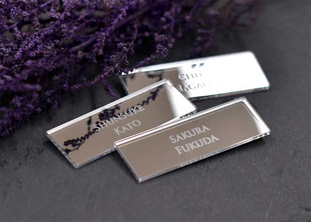 シルバーアクリルプレートの席札