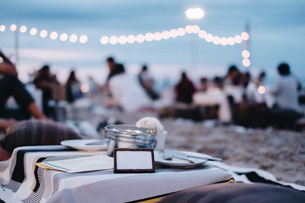 海辺でゆっくり過ごすゲスト