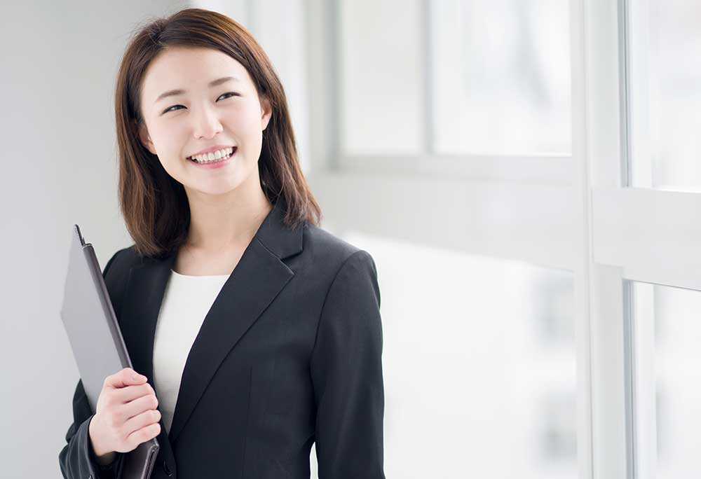 ウェディングプランナーの女性