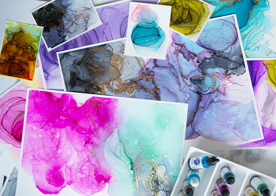 ラメ入りのインクを使って完成したアルコールインクアート