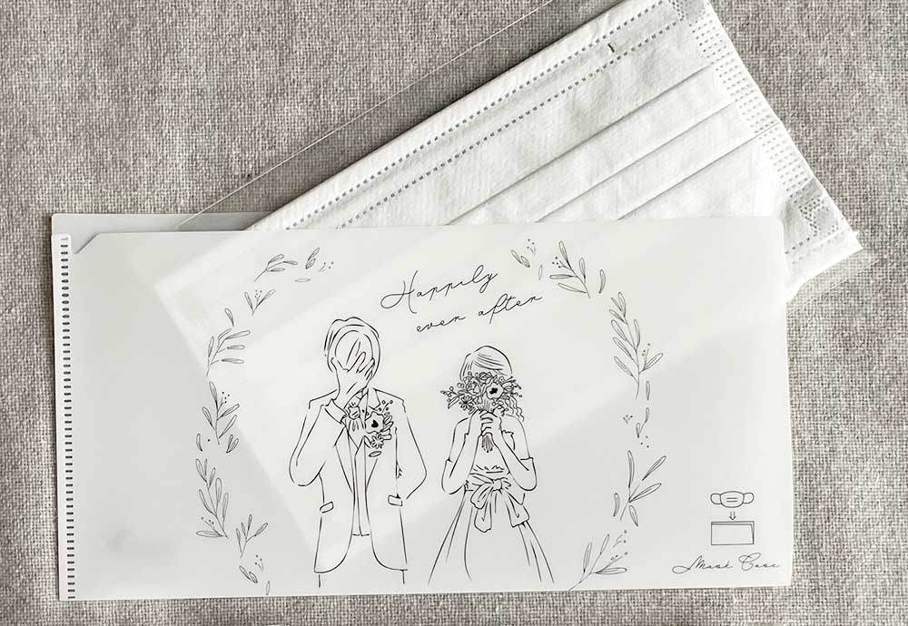 マスクケースと一緒に替えのマスクも準備する