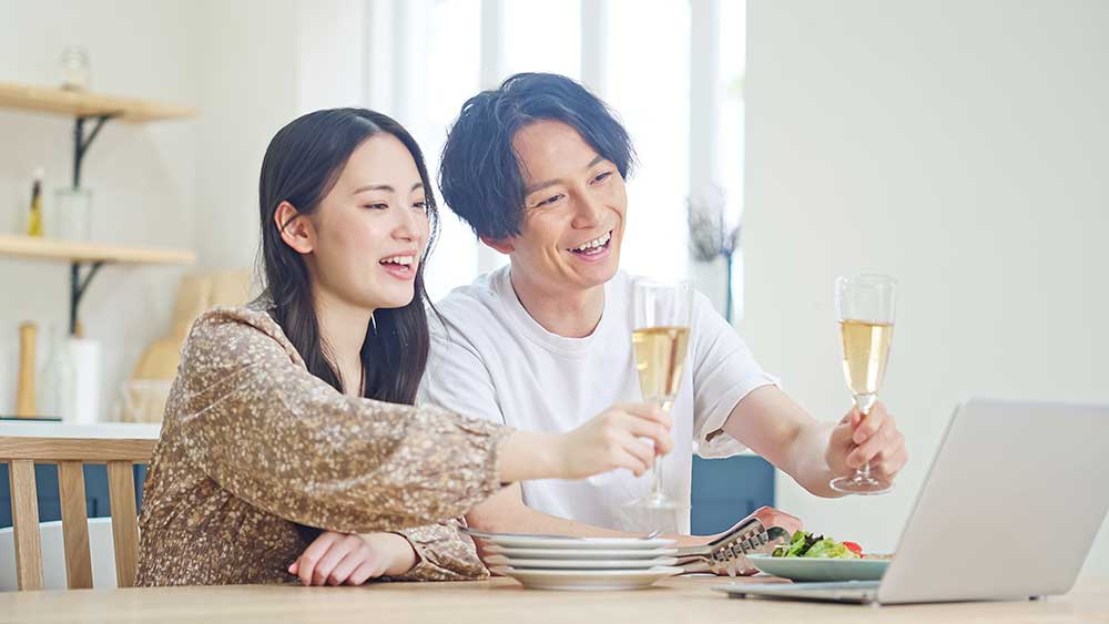 オンラインで食事会を開催する