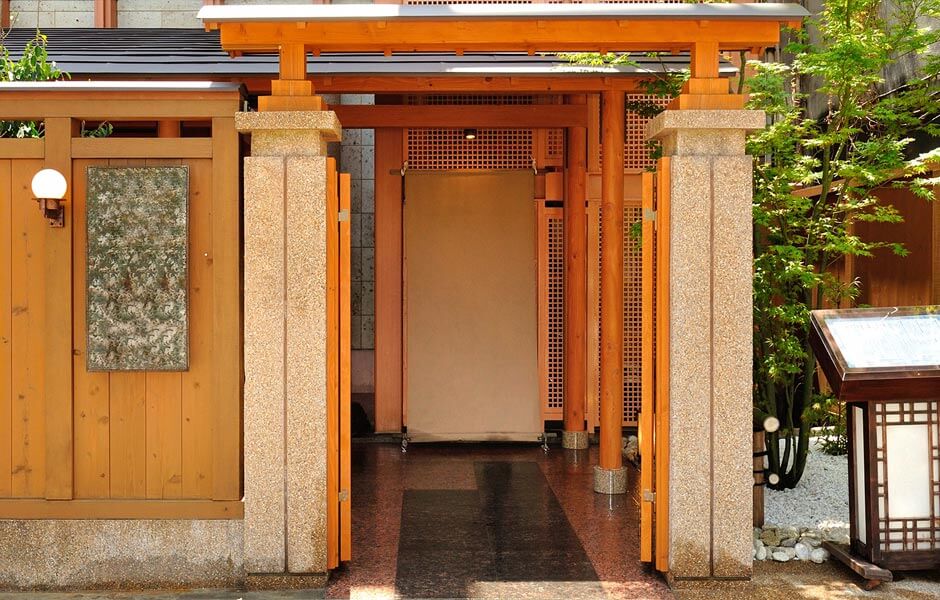 顔合わせ食事会の会場料亭