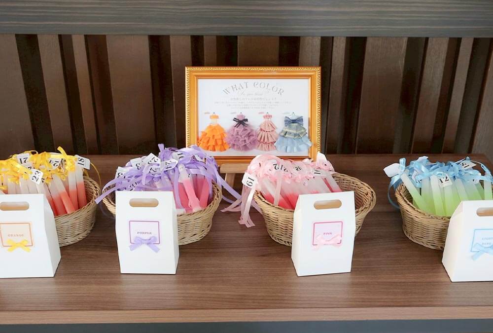 ドレス当てクイズの投票箱とサイリウムをつかった演出アイデア