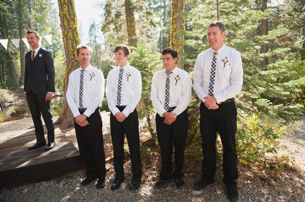 14-groomsmen-gingham-black-ties-yellow-boutonnieres