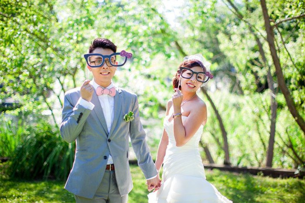 盛れる！写真が楽しくなるフォトプロップスまとめ ｜ アツメル結婚式