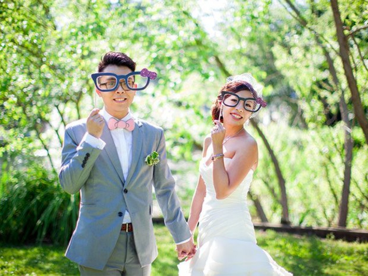 盛れる！写真が楽しくなるフォトプロップスまとめ ｜ アツメル結婚式
