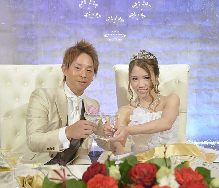 卒花さんの結婚式レポ インスタ映え抜群 高級感のある落ち着いたウェディング アツメル結婚式レシピ 買える結婚式アイテム Wedding Mart ウェディングマート