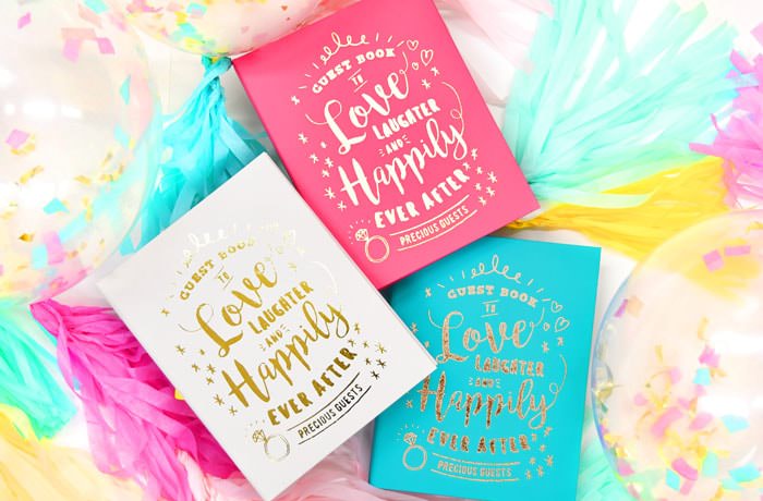 楽しいパーティーを予感させる芳名帳デザイン