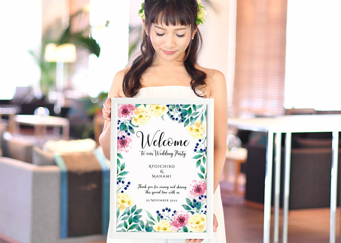 水彩とブラシュカリグラフィー風ウェルカムボードがお出迎え