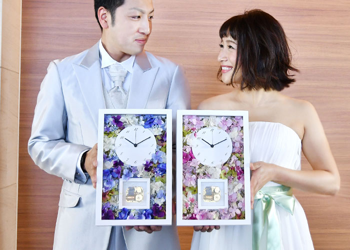 花束の代わりに花時計を贈ろう 生花よりも嬉しくなれるポイント3つ アツメル結婚式レシピ 買える結婚式アイテム Wedding Mart ウェディングマート