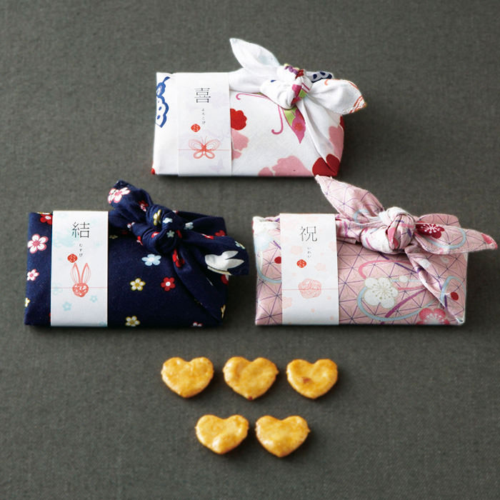 キュッと留められた結び目がキュート