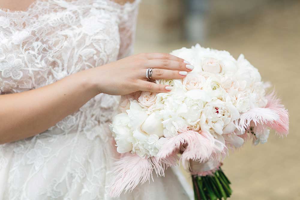 羽根アレンジブーケ