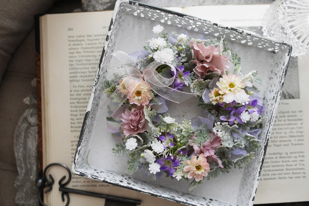 間違いなく可愛い ウェディングアイテムはお花のデザインで決まり アツメル結婚式レシピ 買える結婚式アイテム Wedding Mart ウェディングマート